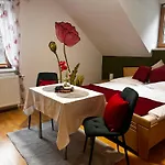 Bed & Breakfast Pehn Ottenschlag